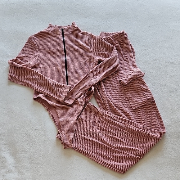 Pink Ribbed Two-Piece Set - Picture 1 of 4